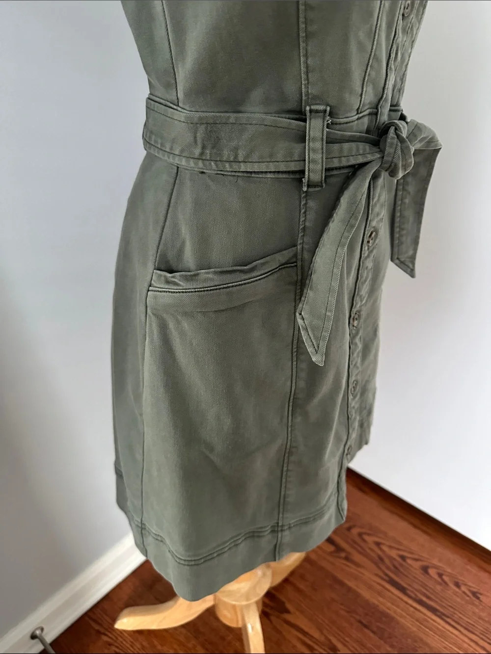 PAIGE Jaxsyn Utility Dress in Olive Green with Tie Waist - Picture 6 of 11
